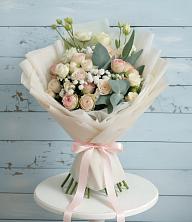 Букет цветов из:  Розы и Лизиантусы в Кадникове