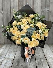 Букет цветов из:  Розы и Лизиантусы в Кадникове