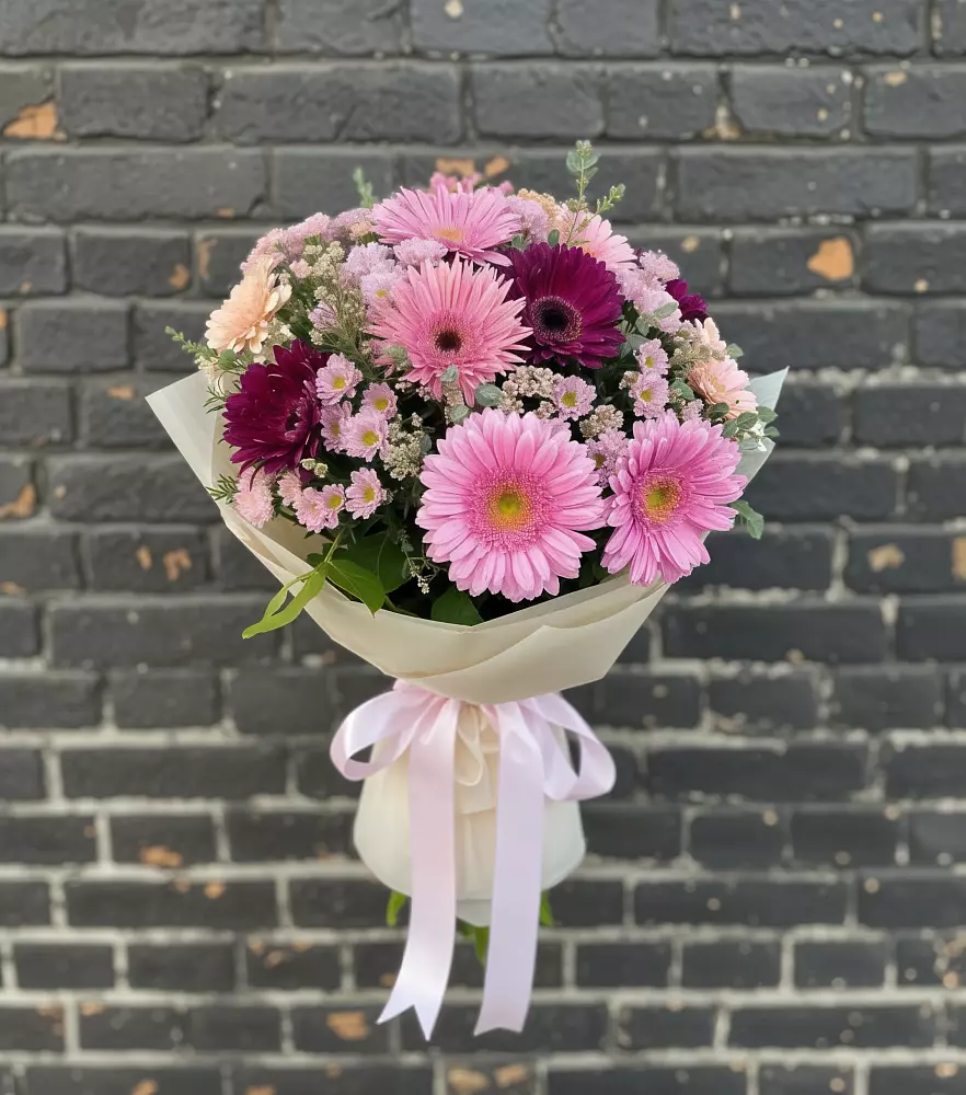 Букет цветов из: Герберы и Хризантемы в Кадникове