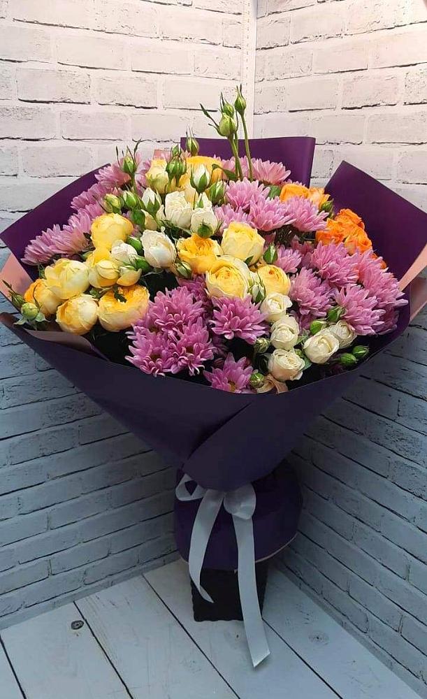 Букет цветов из: Хризантемы и Розы в Кадникове