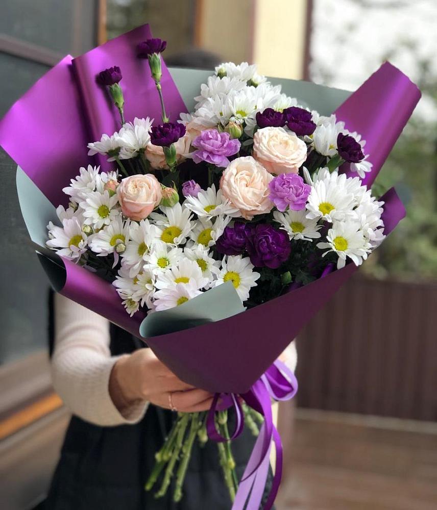 Букет цветов из: Хризантемы, Гвоздики и Розы в Кадникове