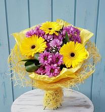 Букет цветов из:  Хризантемы и Герберы в Кадникове