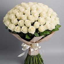 Букет 101 беля роза Белоснежка в Кадникове