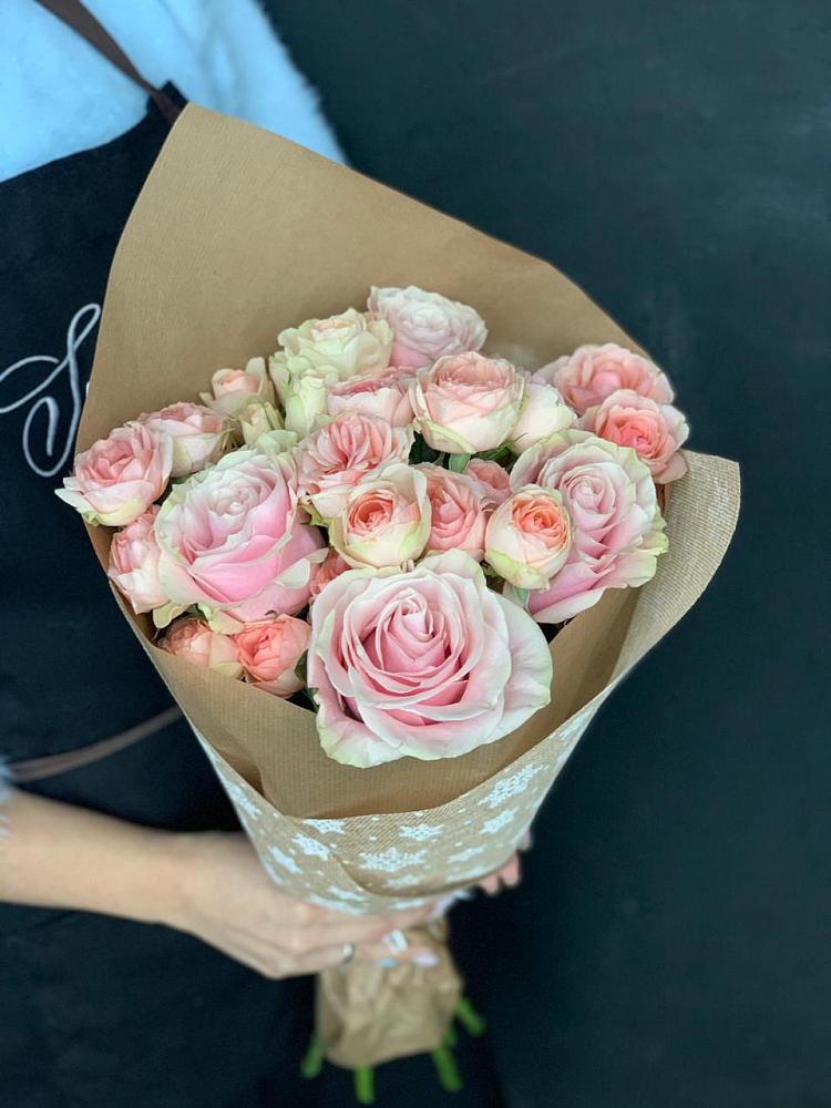 Букет цветов из: Хризантемы и Розы в Кадникове