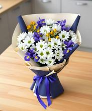 Букет цветов из:  Розы, Ирисы и Хризантемы #REPLACE_PRED# Кадникове