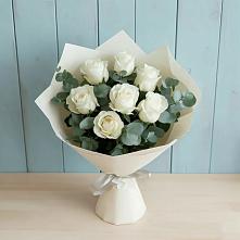 Букет Белые розы в Эвкалипте в Кадникове